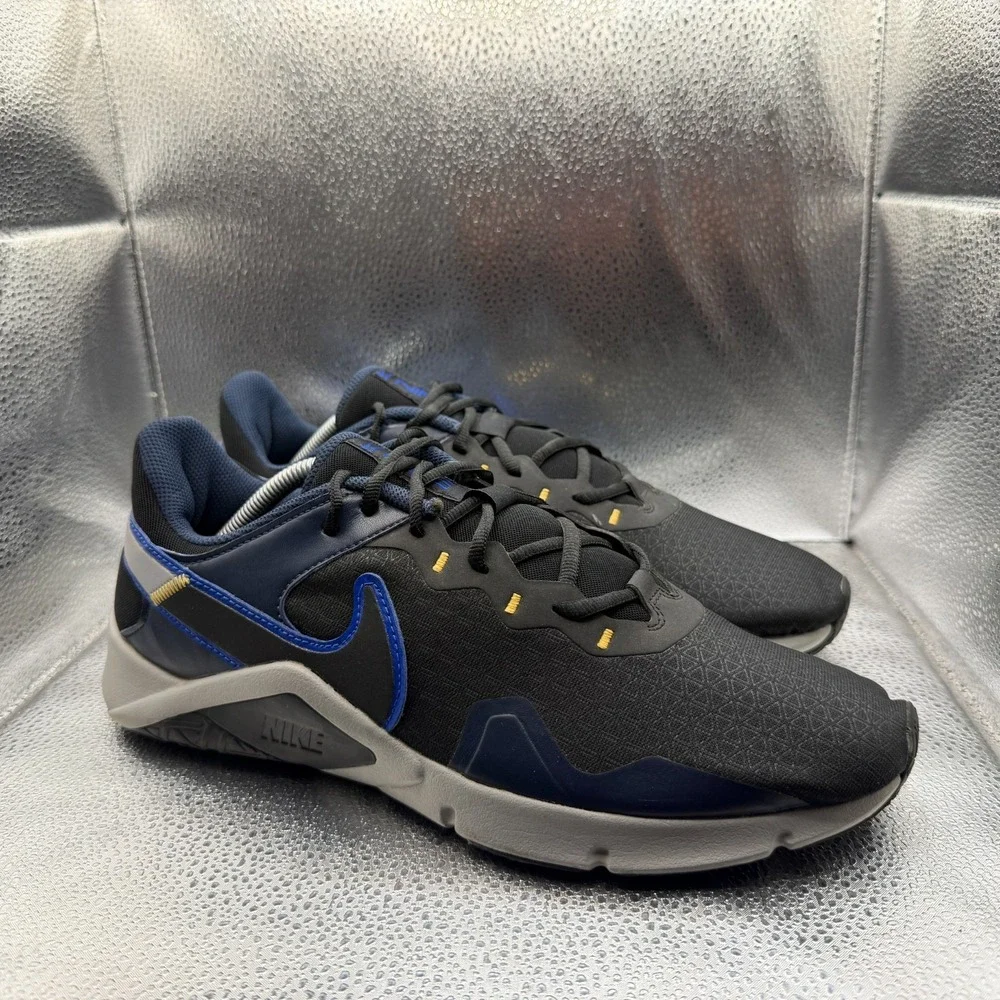 Size 11.5 Nike Legend Essential 2 Mens Black Blue White Walking Shoes CQ9356-034